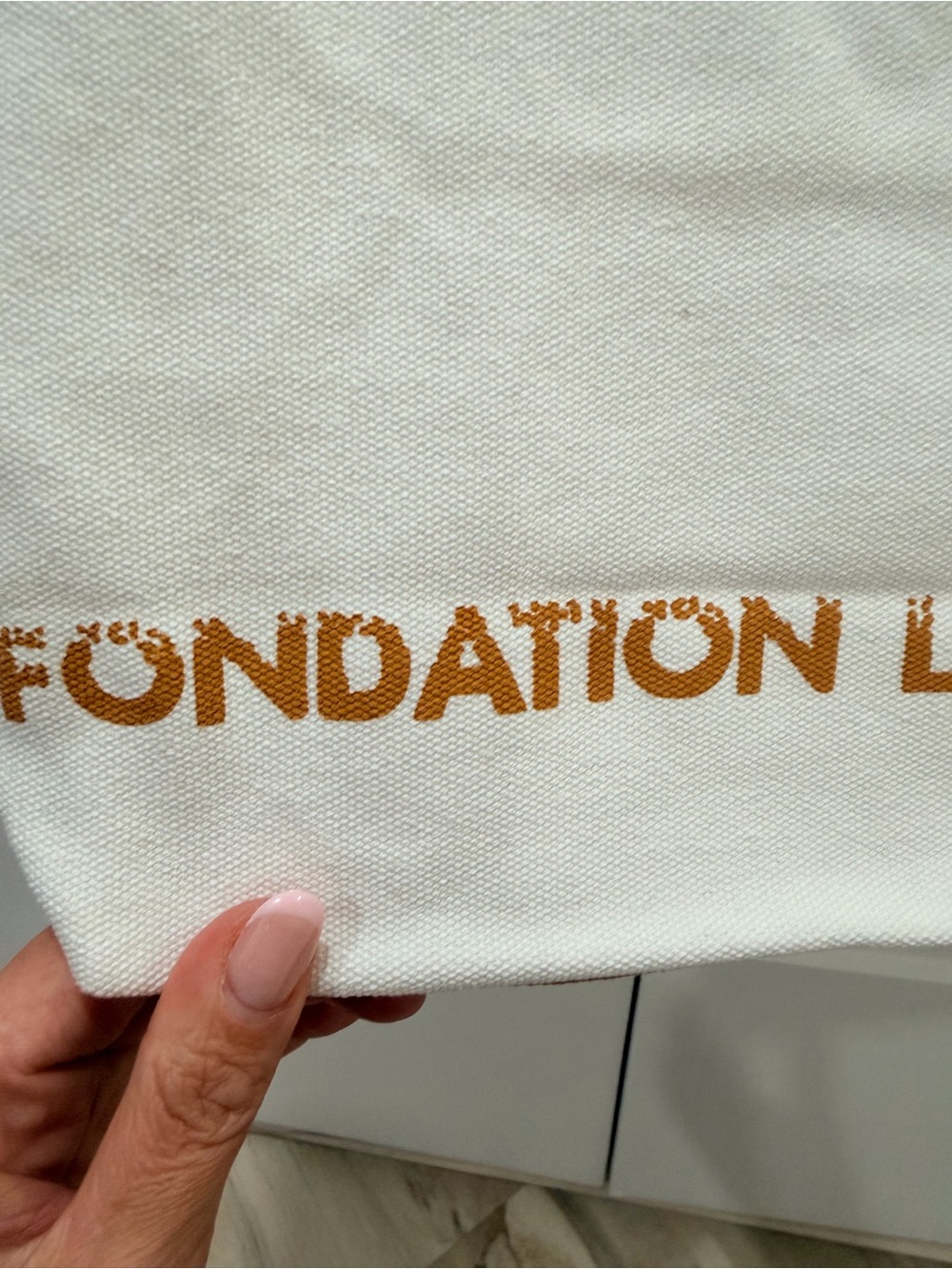 Fondation Louis Vuitton Canvas Tote Bag — New - Picture 5 of 6